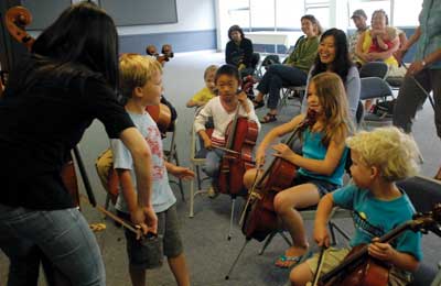 kids playing violin